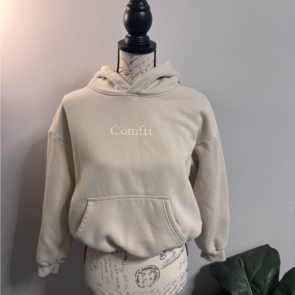 Comfrt Hoodie XL Beige Oversized Sweatshirt Minimalist Embroidered Logo Cozy Pul